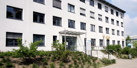 Lehrstuhlgebäude Das Lehrstuhlgebäude des Lehrstuhls für Hochfrequenztechnik